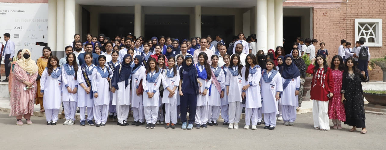 Visit of Kohinoor Grammar School Students to NTU